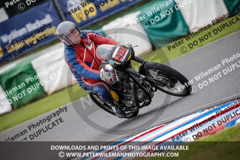 Vintage motorcycle club;eventdigitalimages;mallory park;mallory park trackday photographs;no limits trackdays;peter wileman photography;trackday digital images;trackday photos;vmcc festival 1000 bikes photographs